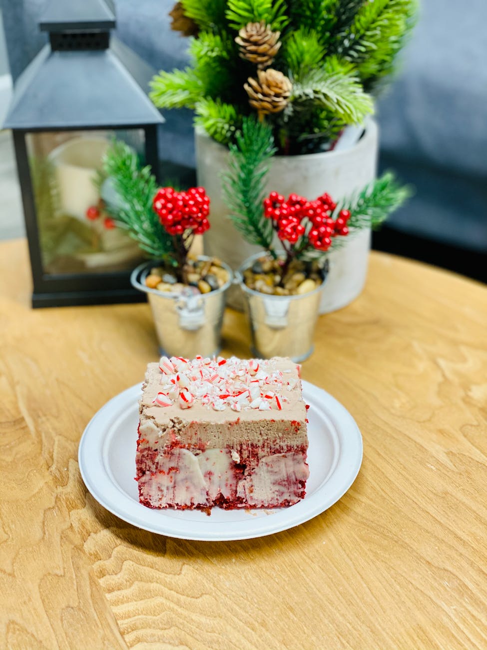 Cannoli Poke Cake