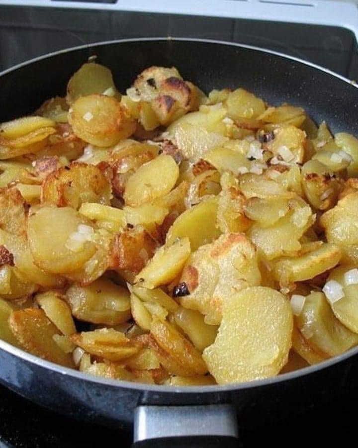 Fried Potatoes and Onions/Peppers with Smoked Sausage