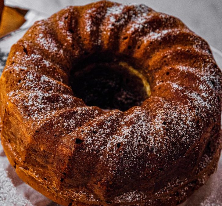 Pumpkin Cake with Cream Cheese Filling Recipe 🎃🧁